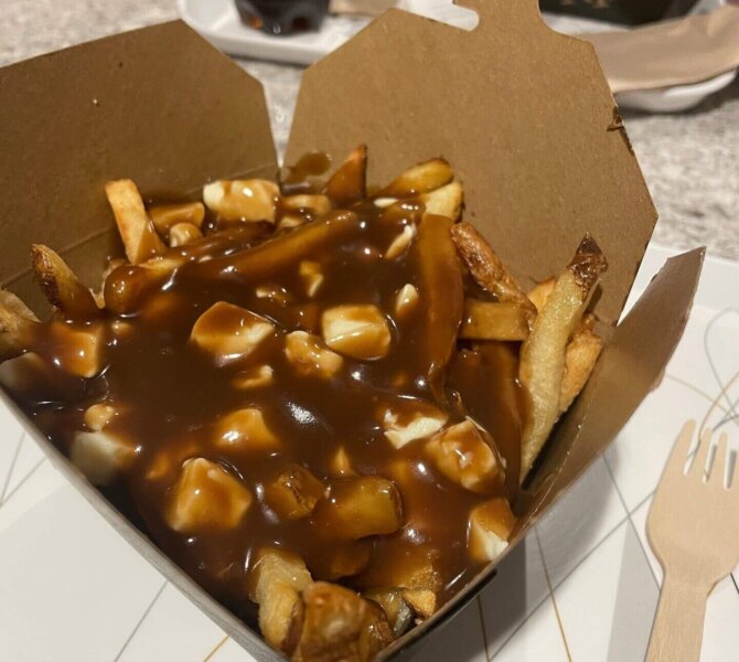 poutine-kanada-kulinarik