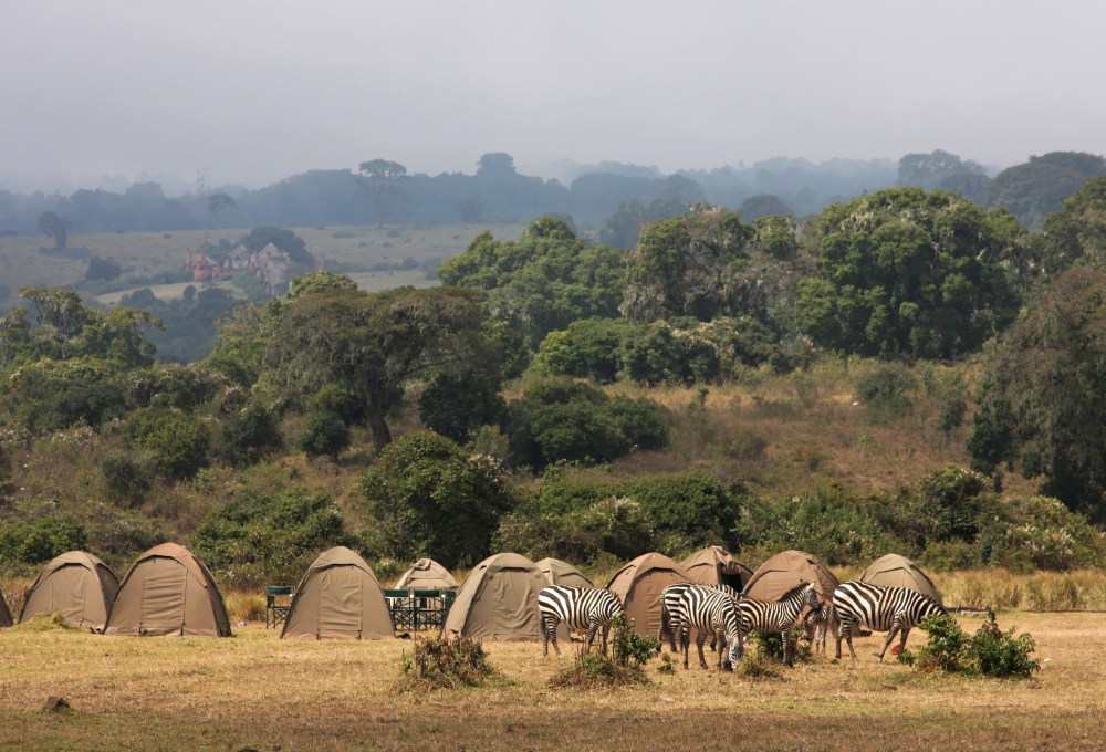 Camping & Unterkünfte in Tansania & Sansibar
