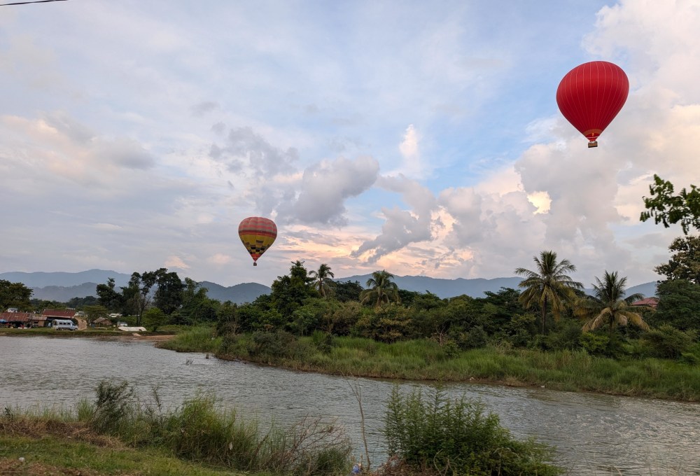 Tag 10+11: Vang Vieng, Laos