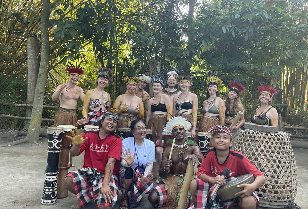 Tag 3: Thema Selbstpräsentation & Balinesisches Schlamm-Erlebnis