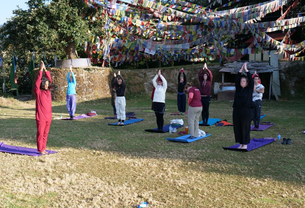 Tag 3-8: Yoga, Meditation & Karma-Arbeit im Kloster