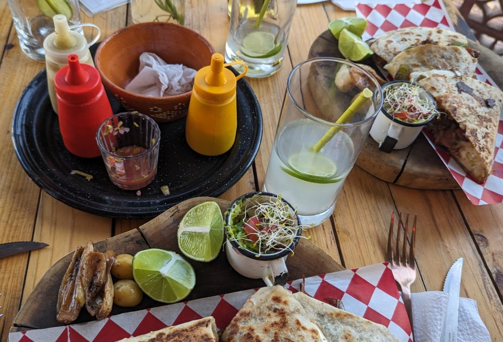 Wochenende in und um Puerto Escondido