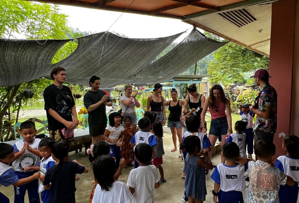 Tag 4: Insel-Hopping mit Impact & Beach Camp