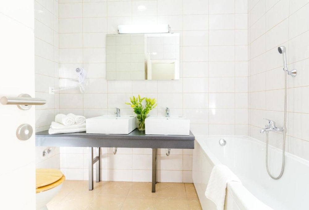 Diverse Unterkünfte auf der Balkanhalbinsel