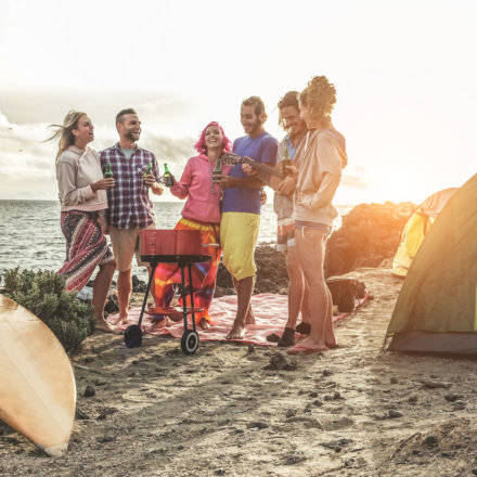 work-and-travel, zelten, party