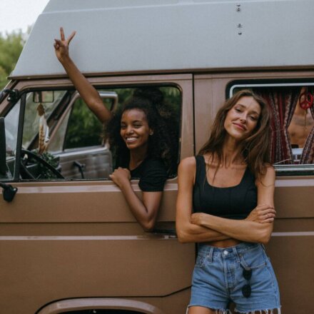 work-and-travel, van, bus