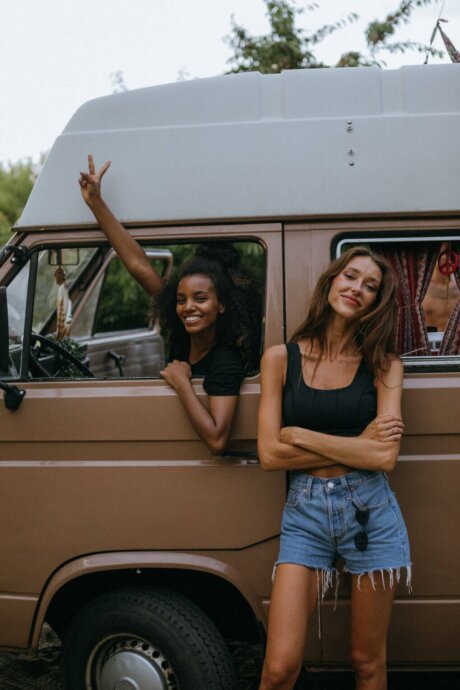 work-and-travel, van, bus