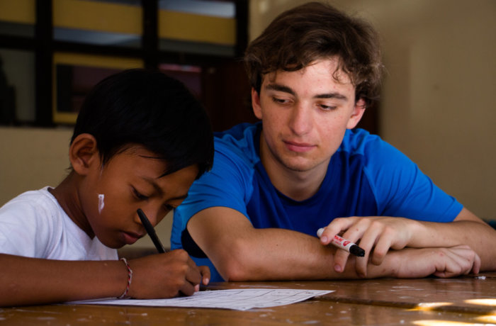 freiwilligenarbeit, unterrichten, bali