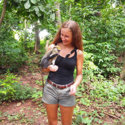 Anne Marciniak, Sozialarbeit, GhanaIch-im-Affenreservat-in-Boabeng-Fiema