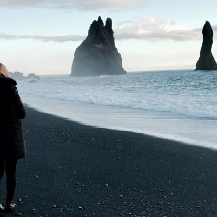 island-frau-am-strand