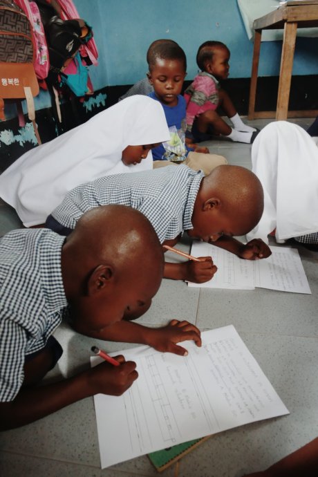 freiwilligenarbeit, sozialarbeit-mit-kindern, unterrichten