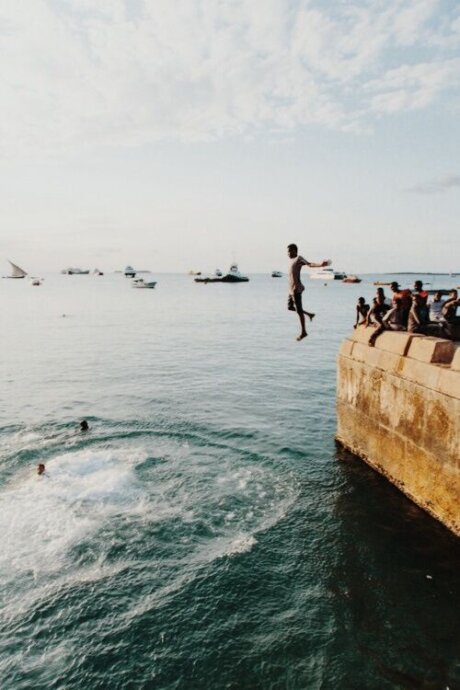 sansibar, klippen-springen