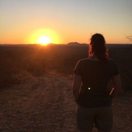 wayers_südafrika_sonnenuntergang_mädchen
